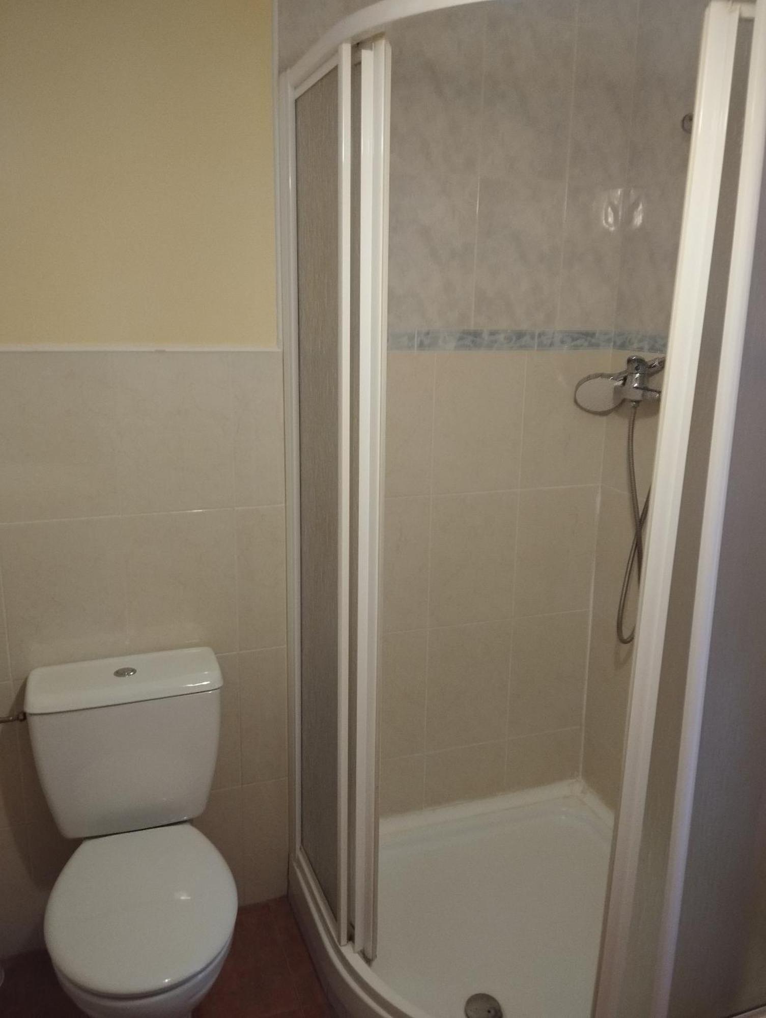 Hostal Bordillas Pomaluengo Bagian luar foto
